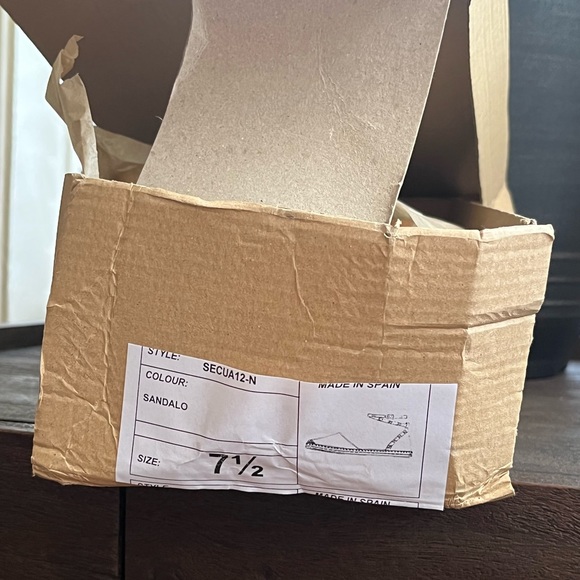 NEW MAYPOL Flat Closed Toe Espadrilles Made In Spain Leather Tan Brown 7.5 - Picture 6 of 13